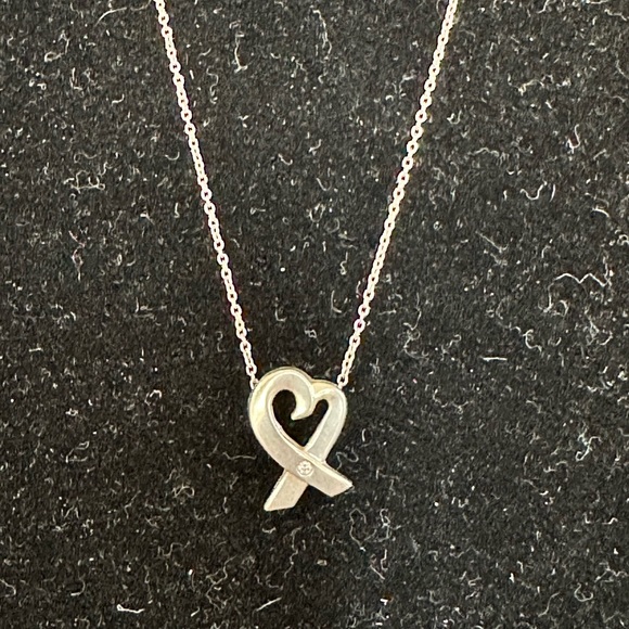 Tiffany & Co. Silver Paloma Picasso loving heart pendant - Picture 2 of 8